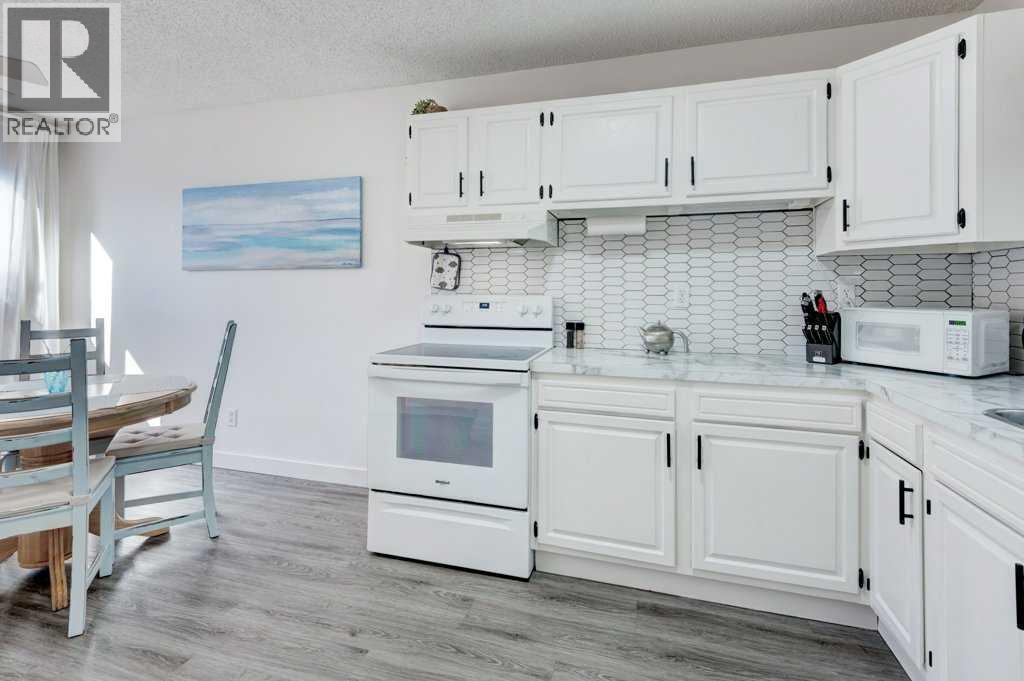 203 Lynnview Road Southeast Property Photo 7