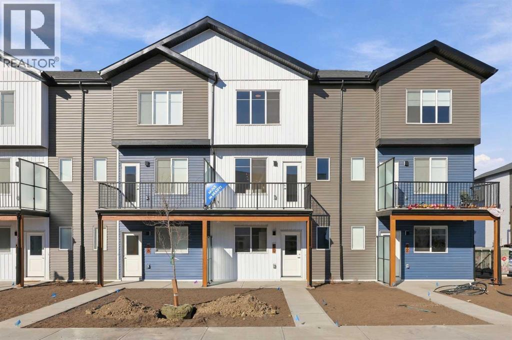 60 Red Embers Plaza Ne Property Photo 1