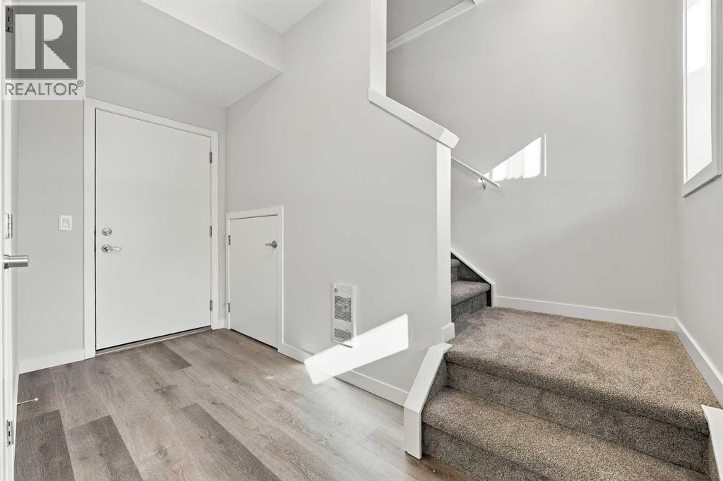60 Red Embers Plaza Ne Property Photo 4