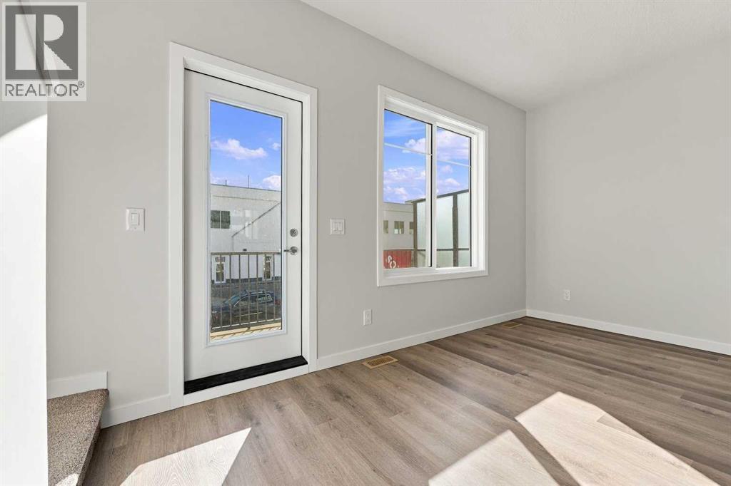 60 Red Embers Plaza Ne Property Photo 13