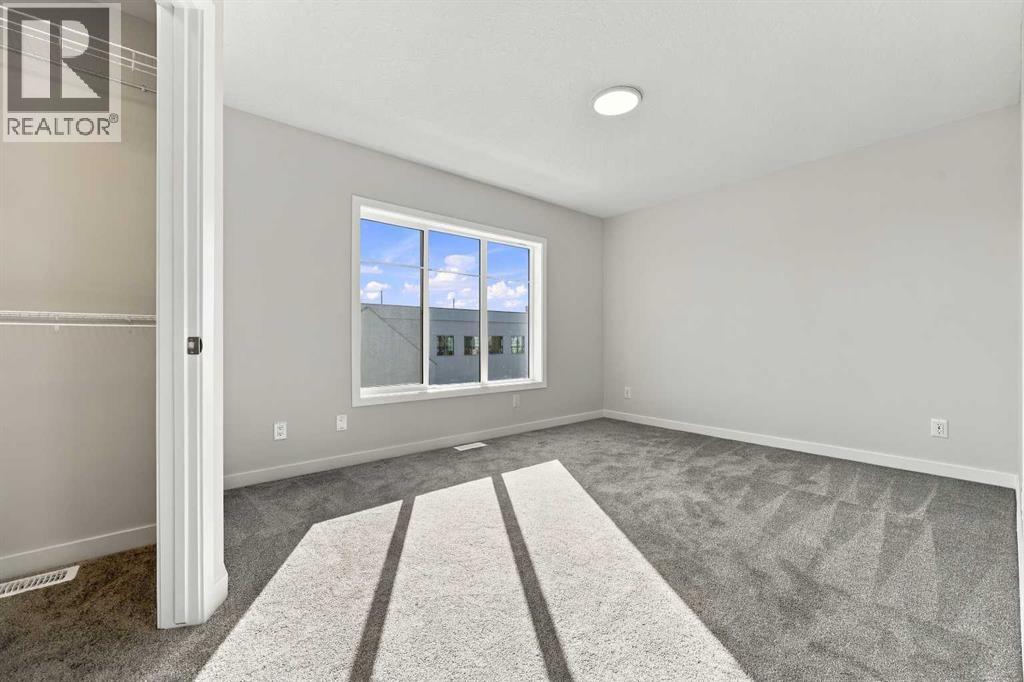 60 Red Embers Plaza Ne Property Photo 15