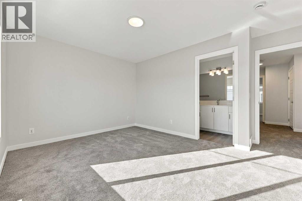 60 Red Embers Plaza Ne Property Photo 17