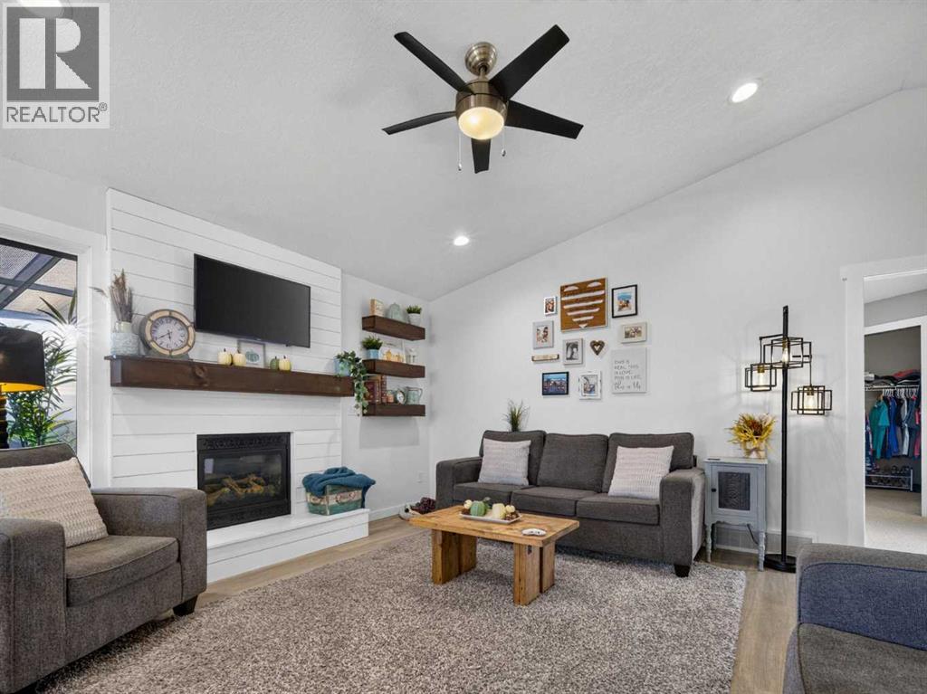 418011 336 Street E Property Photo 7
