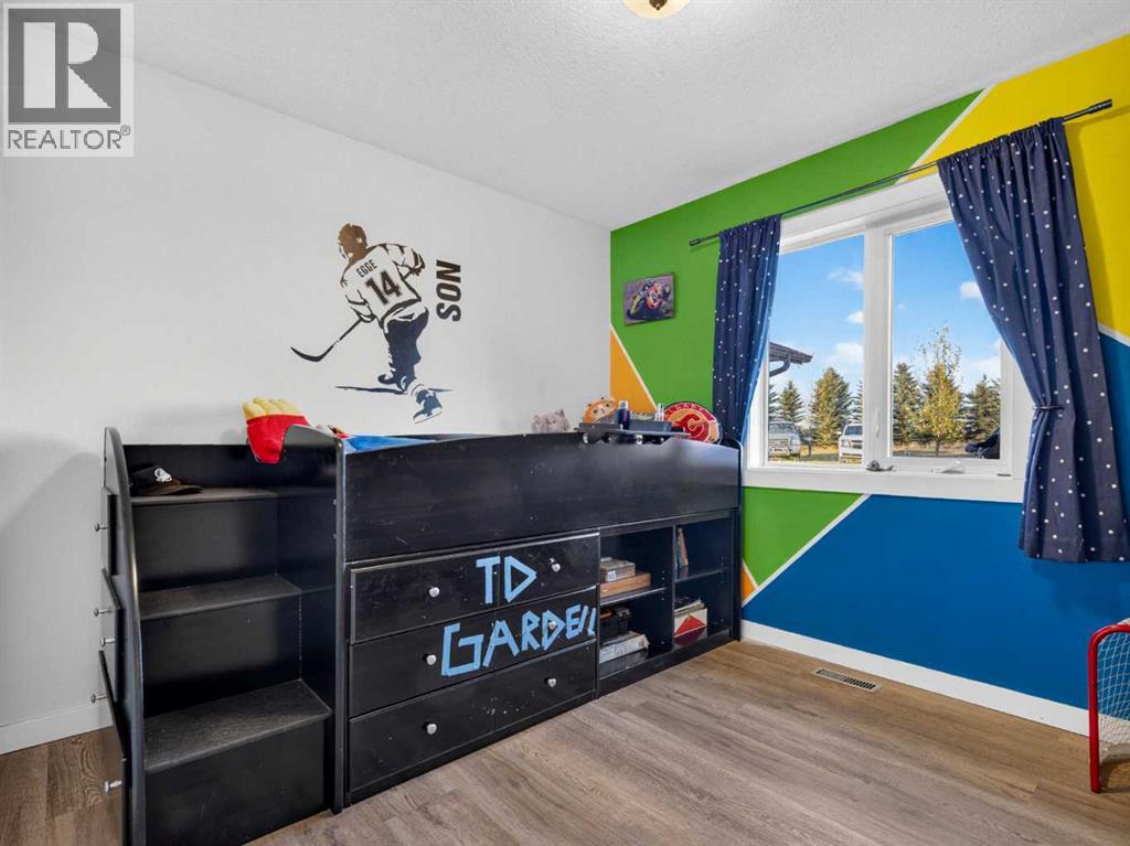 418011 336 Street E Property Photo 18
