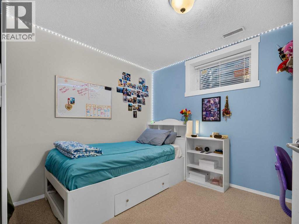 418011 336 Street E Property Photo 30