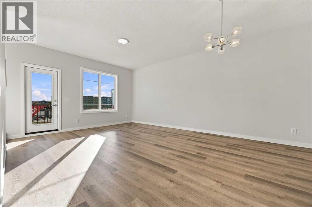 90 Red Embers Plaza Ne Property Photo 8