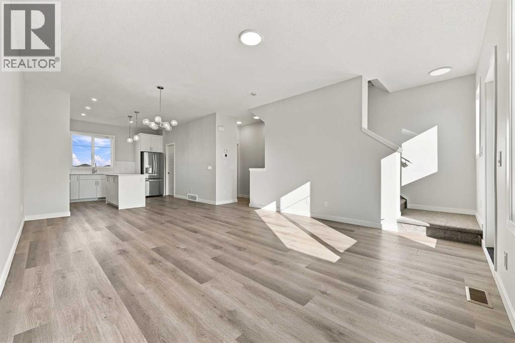 90 Red Embers Plaza Ne Property Photo 9