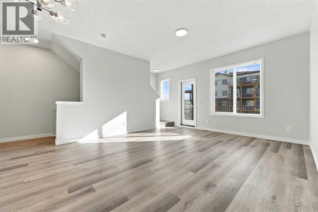 90 Red Embers Plaza Ne Property Photo 10