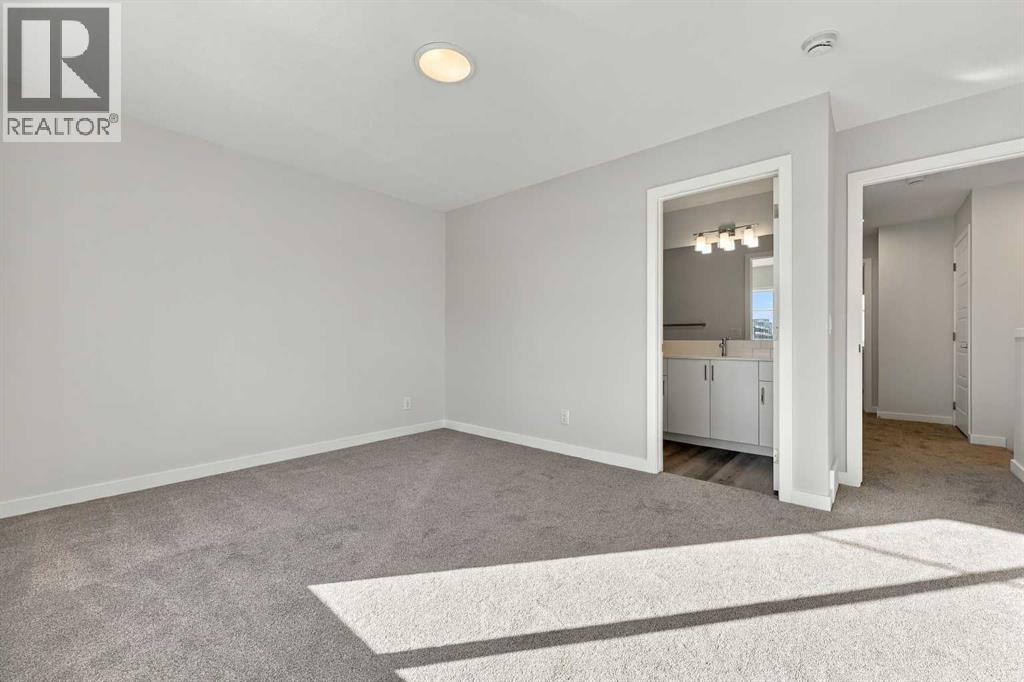 90 Red Embers Plaza Ne Property Photo 19
