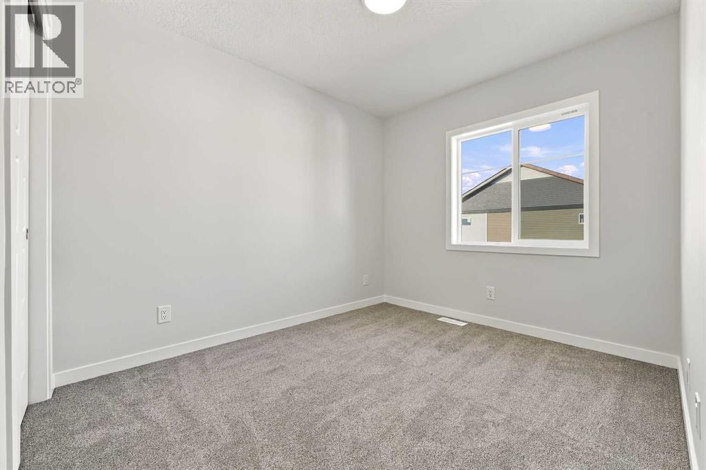 90 Red Embers Plaza Ne Property Photo 22