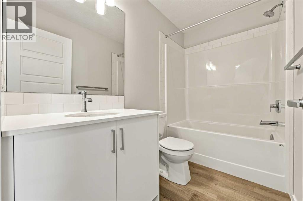 90 Red Embers Plaza Ne Property Photo 24