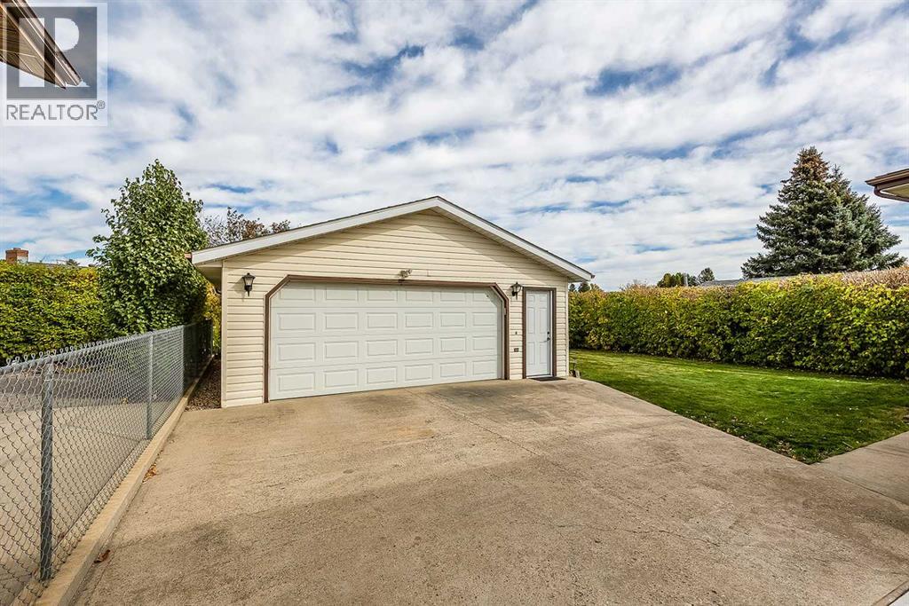 46 Ross Haven Place Se Property Photo 3