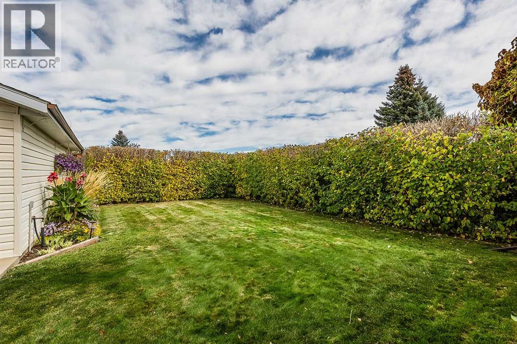 46 Ross Haven Place Se Property Photo 4