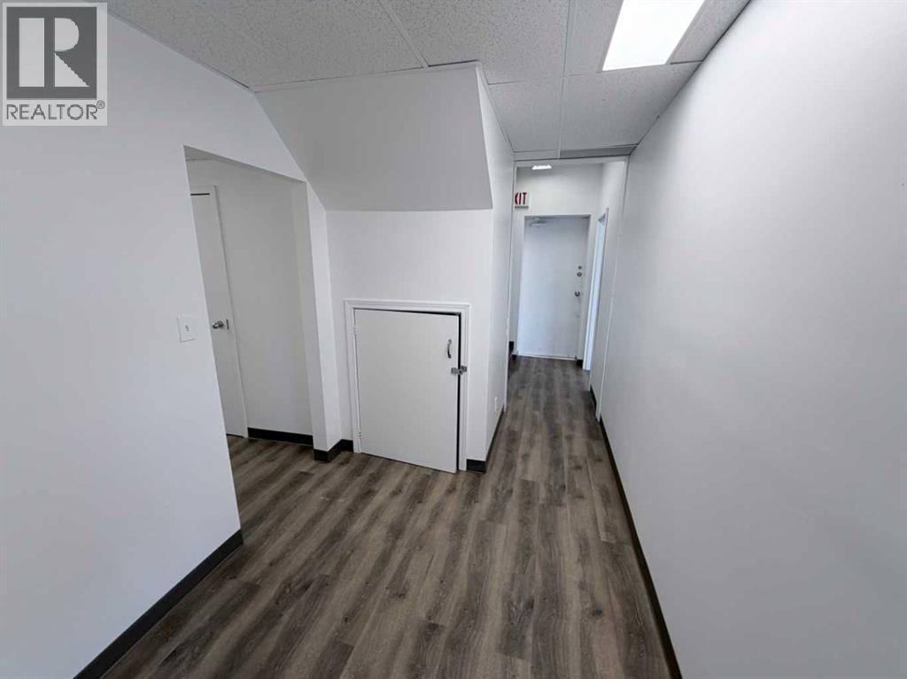 9902 38 Avenue Property Photo 15
