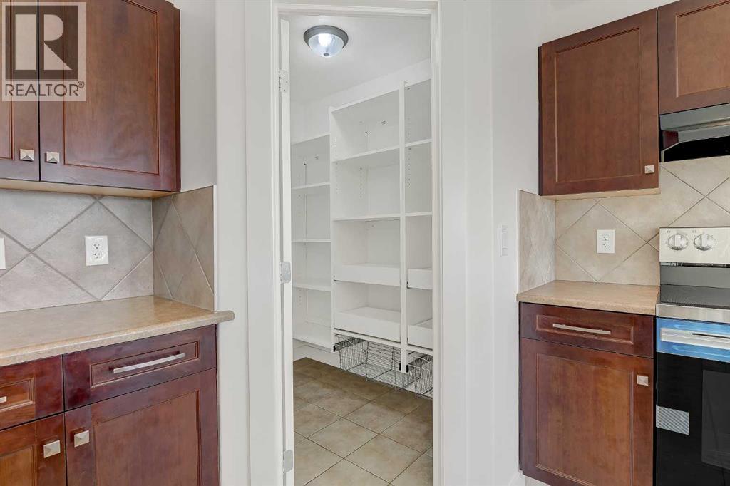 11445 69 Avenue Property Photo 5