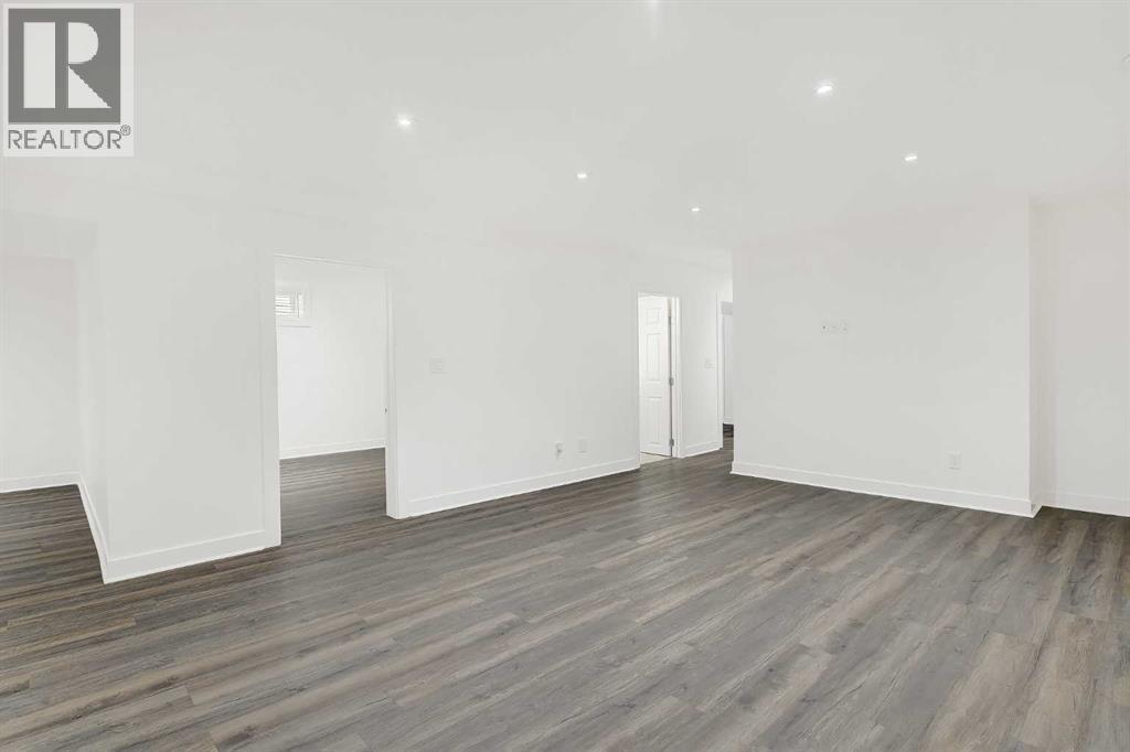 11445 69 Avenue Property Photo 14