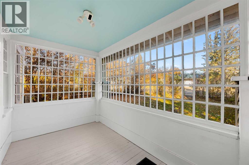 415 1 Street S Property Photo 4