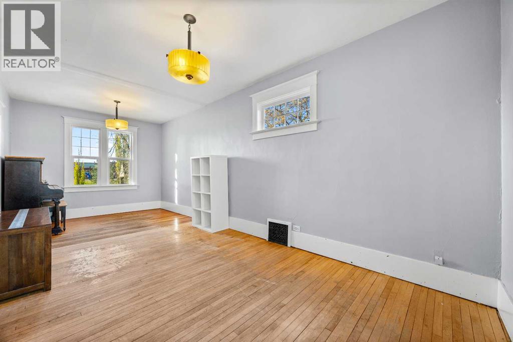 415 1 Street S Property Photo 7