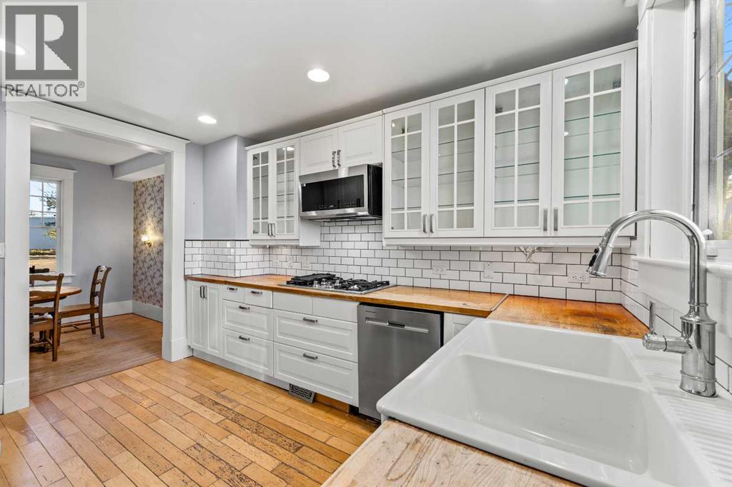 415 1 Street S Property Photo 16
