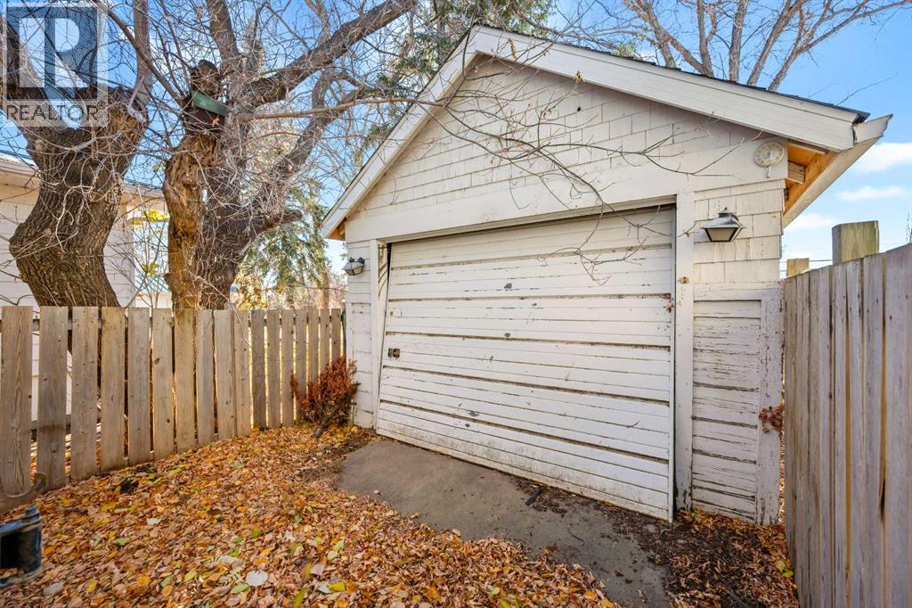 415 1 Street S Property Photo 37
