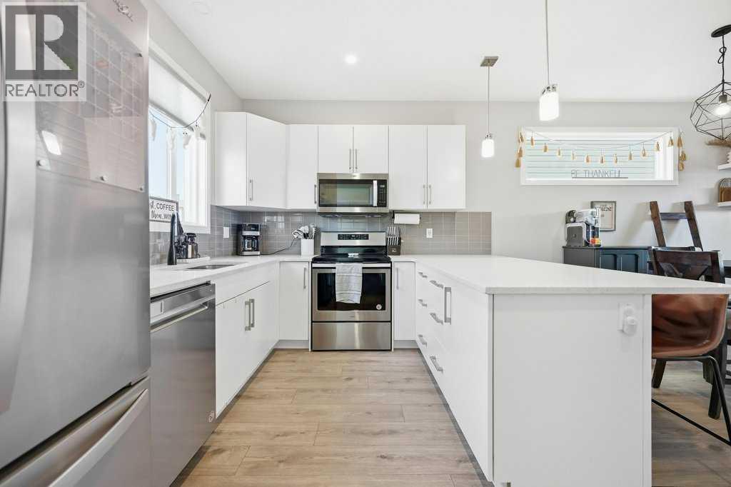 313 Seton Circle Se Property Photo 4