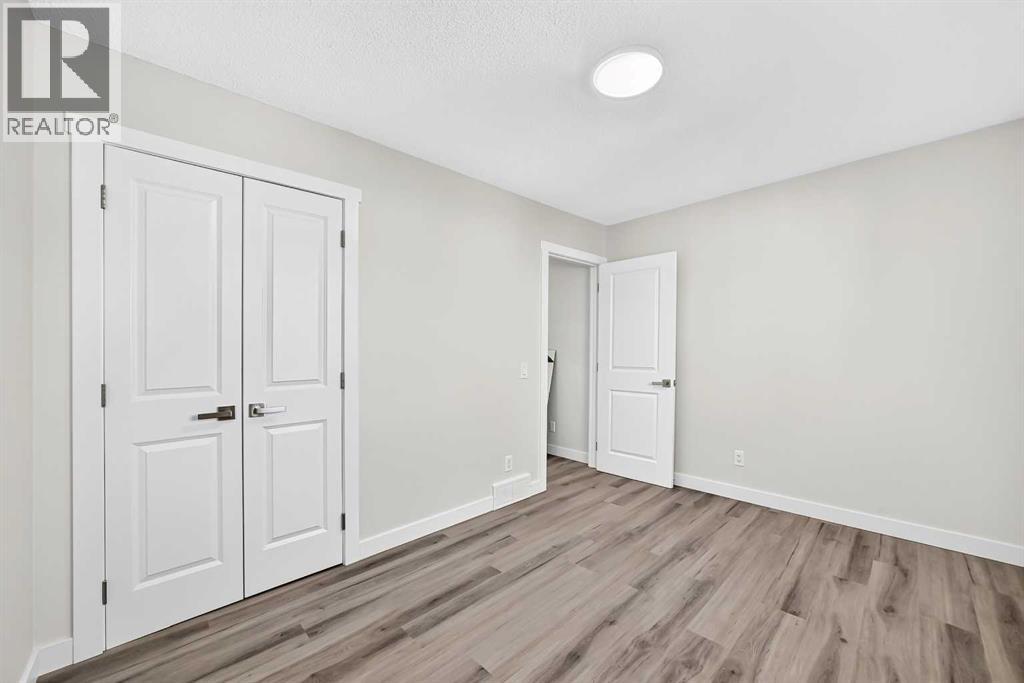 235 Margate Close Ne Property Photo 9