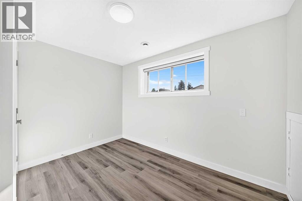 235 Margate Close Ne Property Photo 17
