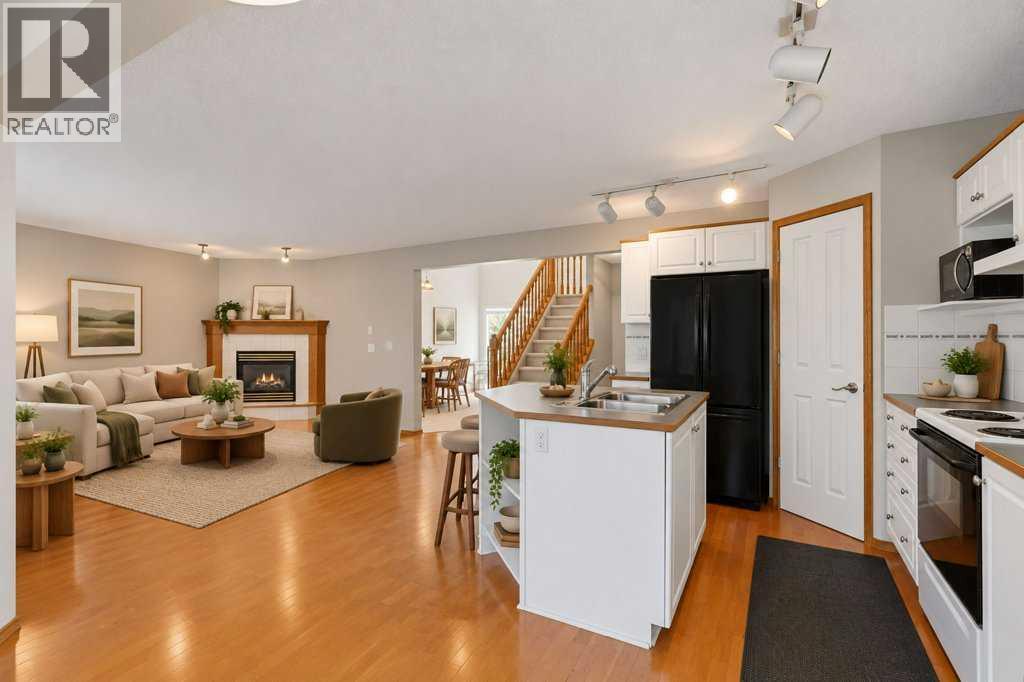128 Douglas Ridge Close Se Property Photo 13