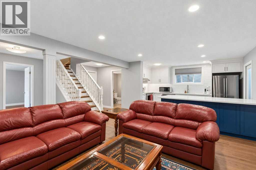 128 Douglas Ridge Close Se Property Photo 28