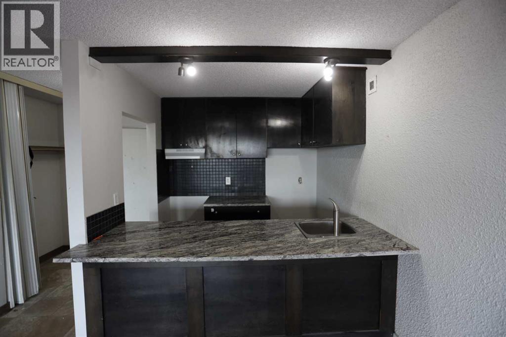 221 6 Avenue Southeast Property Photo 8