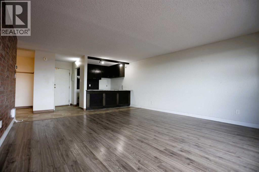 221 6 Avenue Southeast Property Photo 10