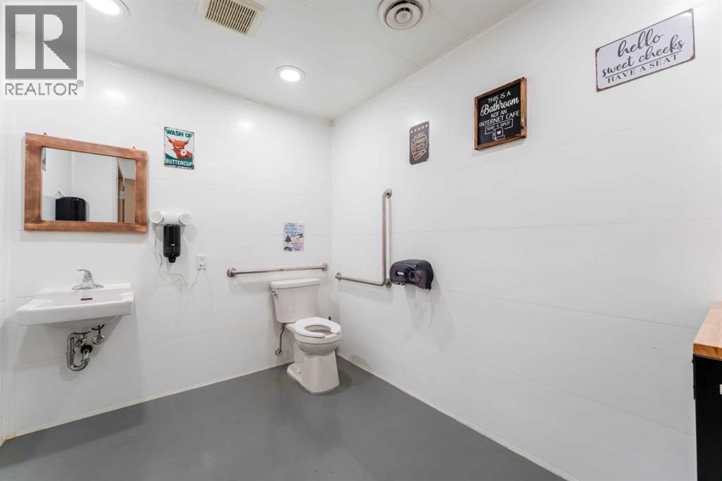 519 2 Street Property Photo 5