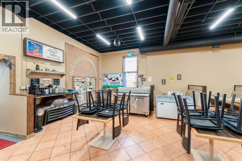 519 2 Street Property Photo 24