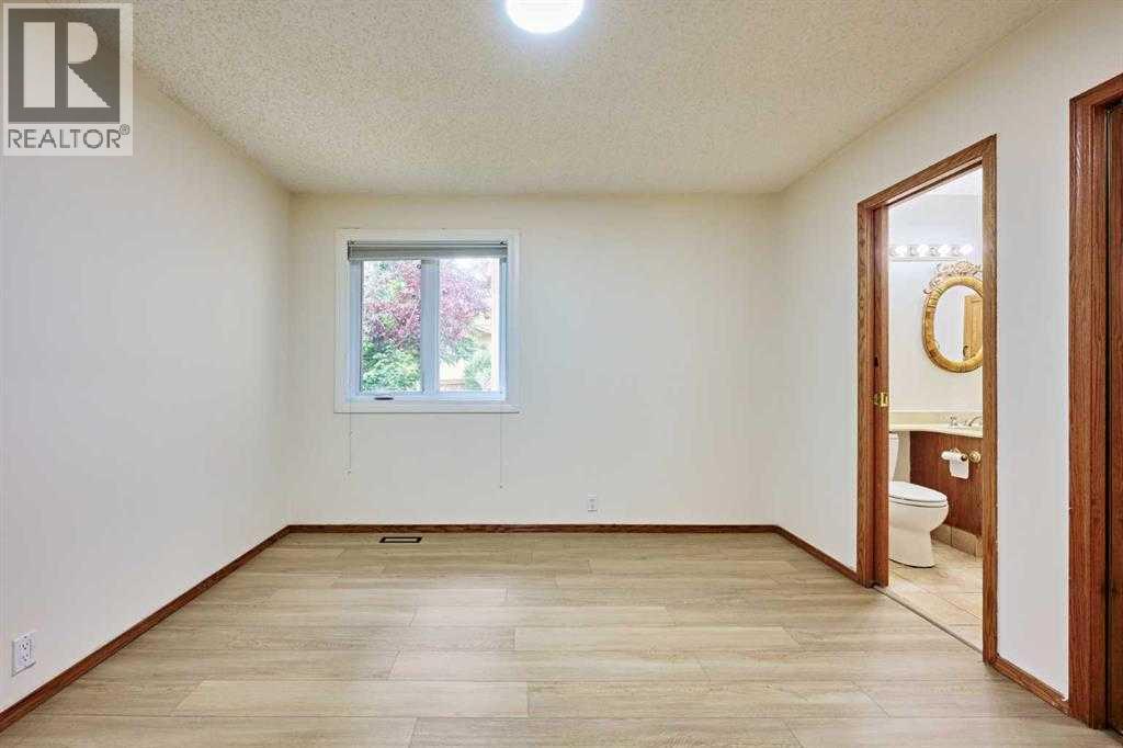 7 Suncastle Crescent Se Property Photo 24