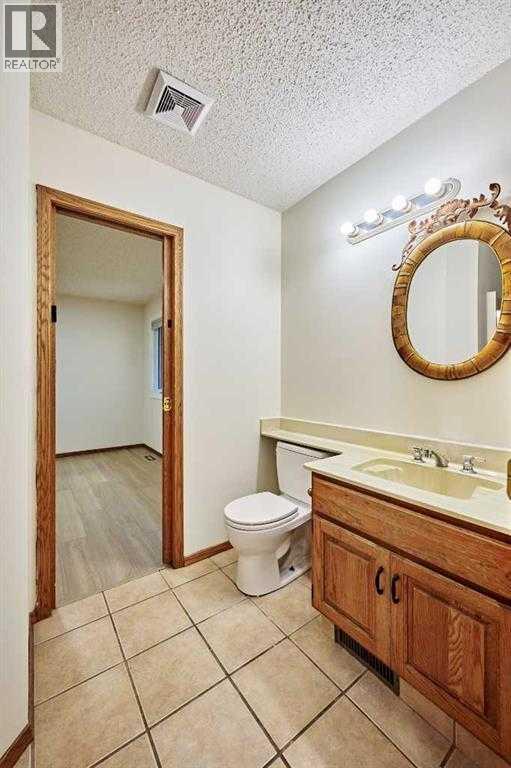7 Suncastle Crescent Se Property Photo 27
