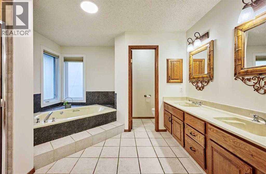 7 Suncastle Crescent Se Property Photo 34