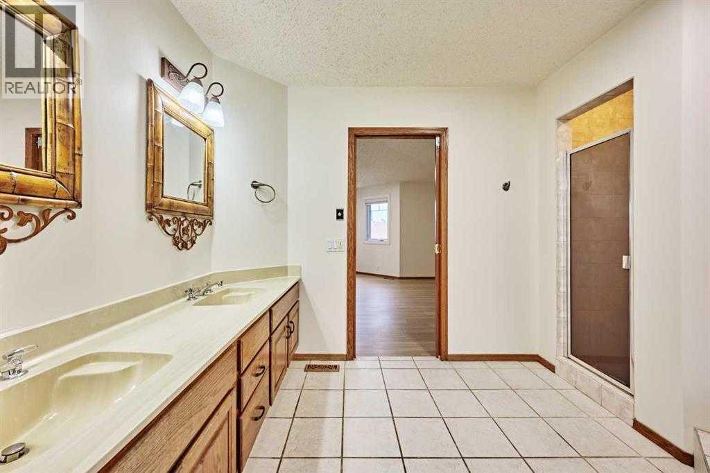 7 Suncastle Crescent Se Property Photo 36