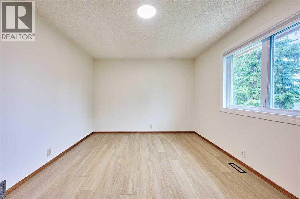 7 Suncastle Crescent Se Property Photo 39
