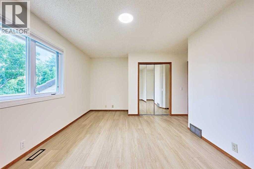 7 Suncastle Crescent Se Property Photo 41