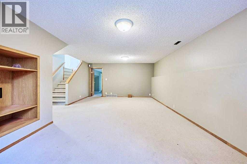 7 Suncastle Crescent Se Property Photo 43
