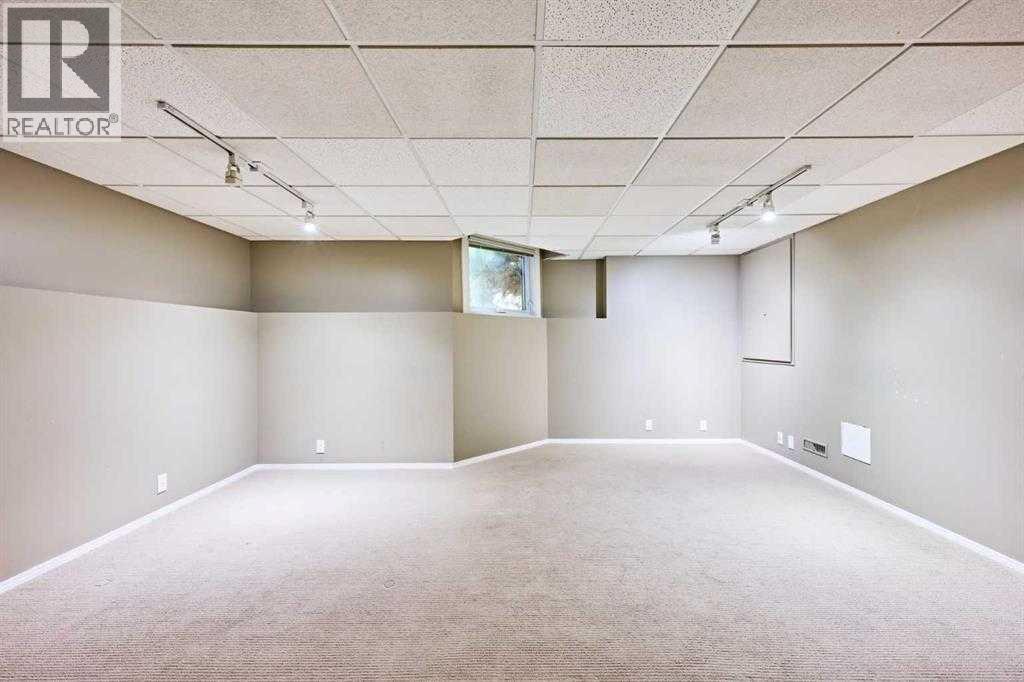 7 Suncastle Crescent Se Property Photo 45