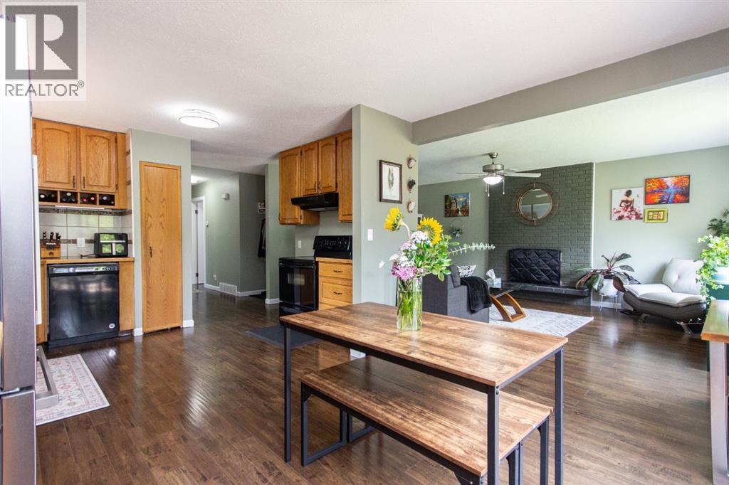 6308 61 Avenue Property Photo 4