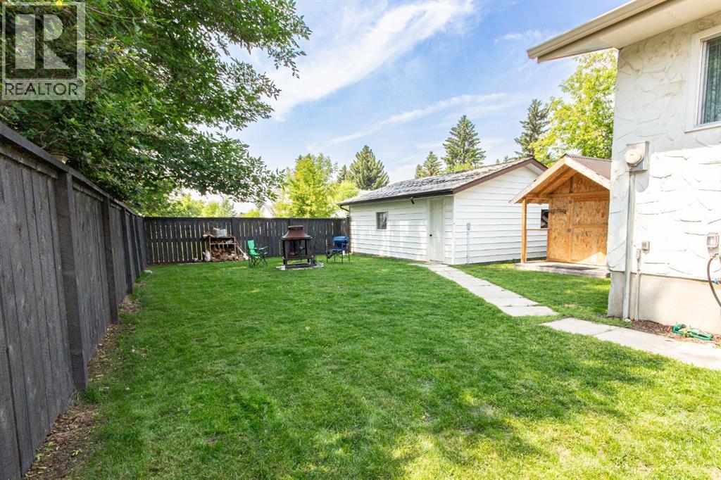 6308 61 Avenue Property Photo 24