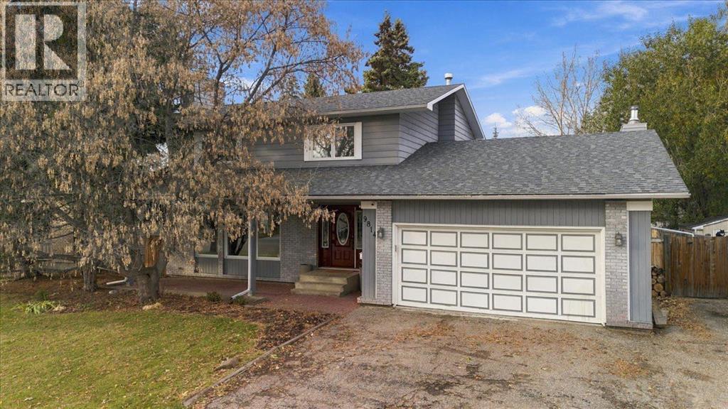 9814 75 Avenue Property Photo 1