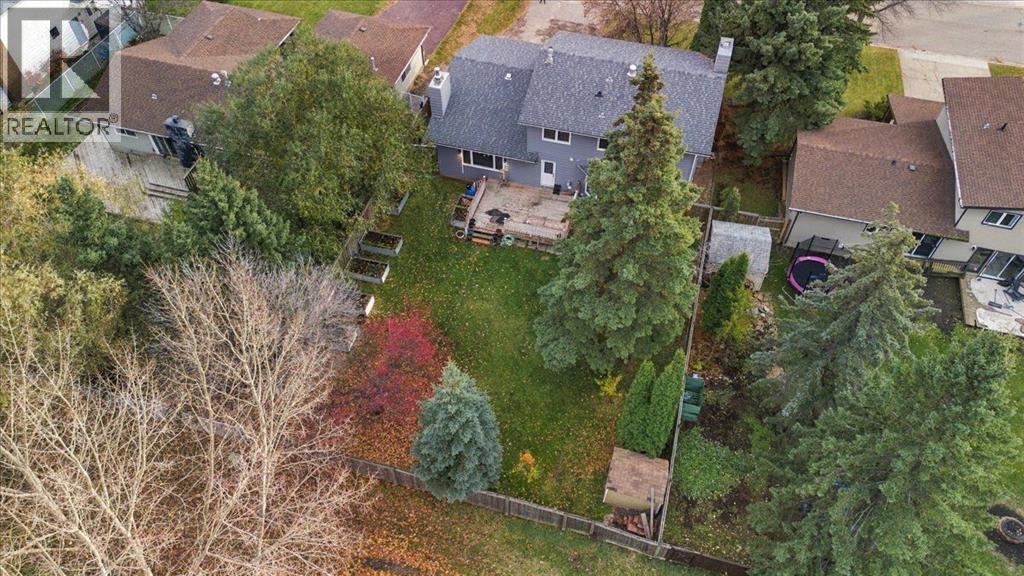 9814 75 Avenue Property Photo 3