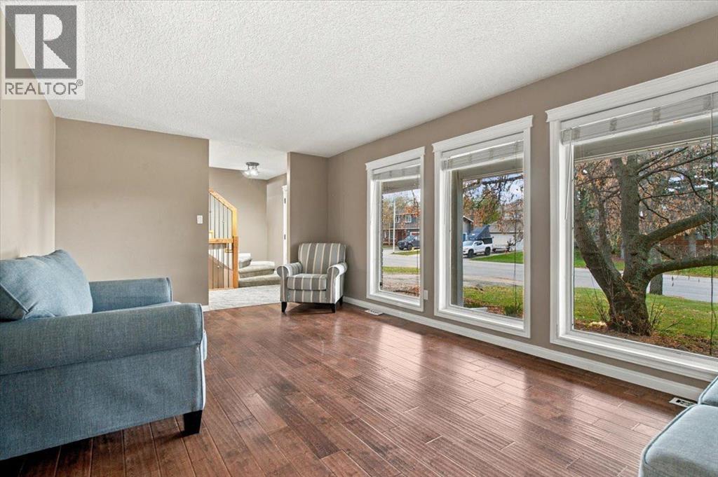 9814 75 Avenue Property Photo 8