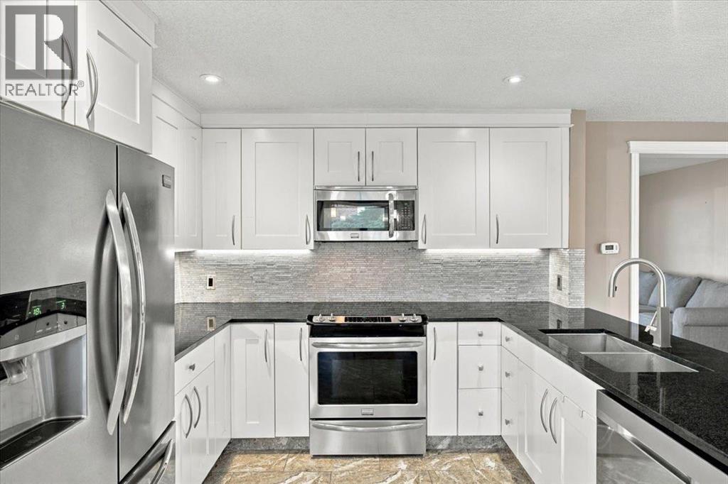 9814 75 Avenue Property Photo 14
