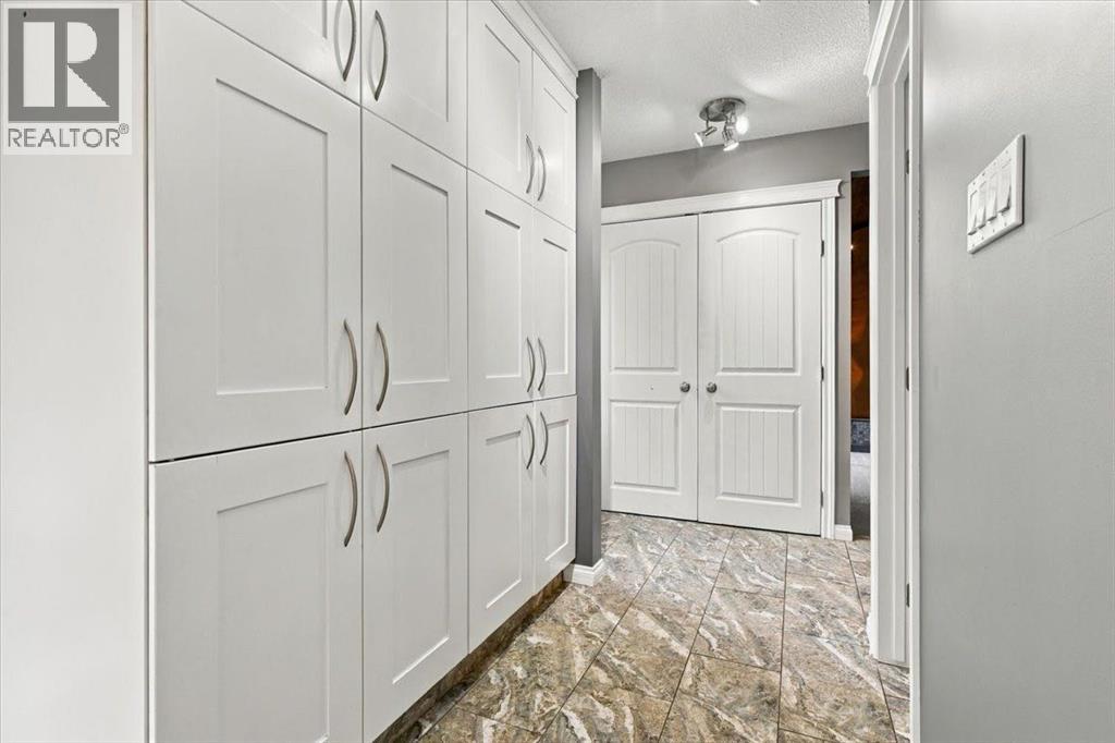 9814 75 Avenue Property Photo 17