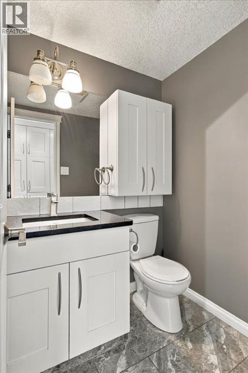9814 75 Avenue Property Photo 18