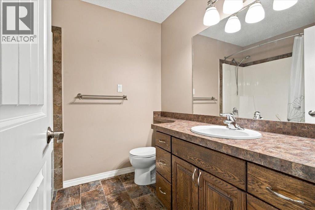 9814 75 Avenue Property Photo 32